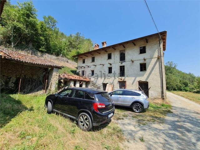 Rustici e casali in vendita di 400 m²