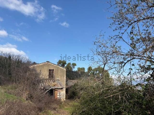 Rustici e casali in vendita di 400 m²