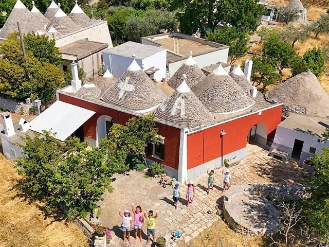 Rustici e casali in vendita di 400 m² in Contrada Scianna Mancinella, 17