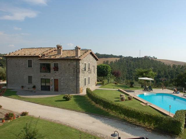 Rustici e casali in vendita di 400 m² in Località casone
