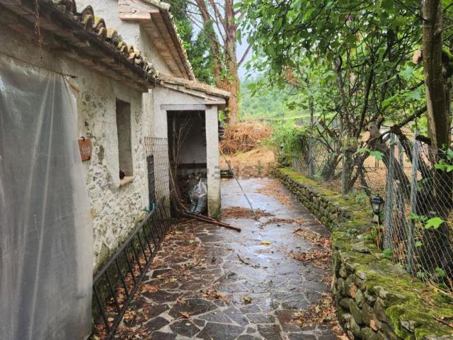 Rustici e casali in vendita di 400 m² in Località Santa Giuliana, 6019