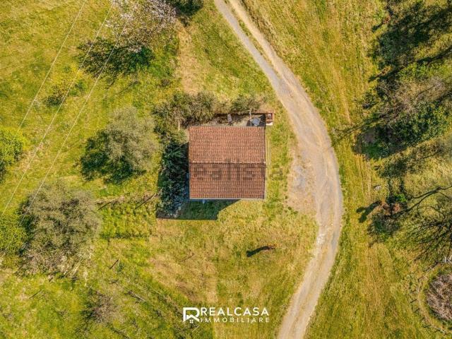 Rustici e casali in vendita di 400 m² in Località Villa, 30