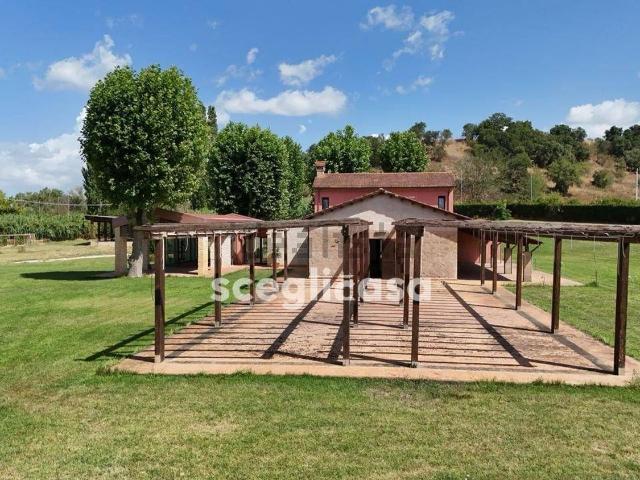 Rustici e casali in vendita di 400 m² in Via del Ponte Pisano, 217