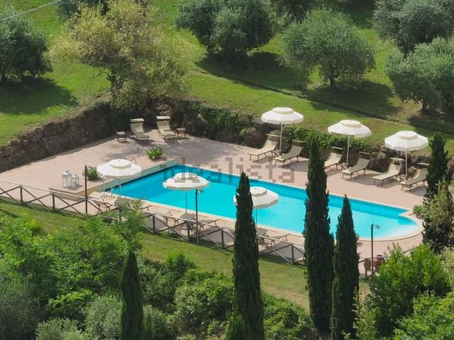 Rustici e casali in vendita di 400 m² in Via di Canapaia