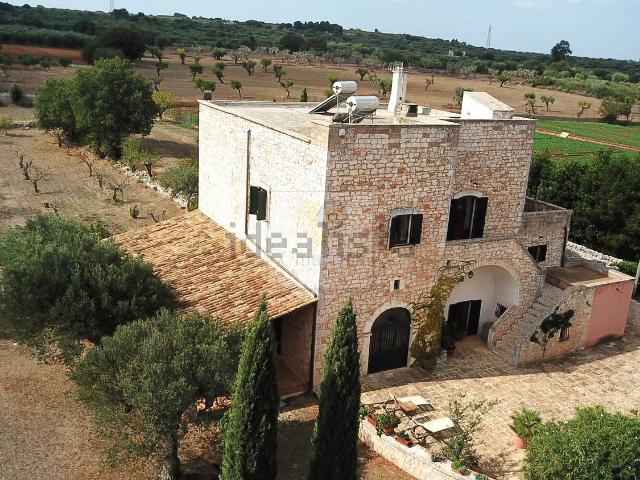 Rustici e casali in vendita di 400 m² in Viale Soccorso Monopoli