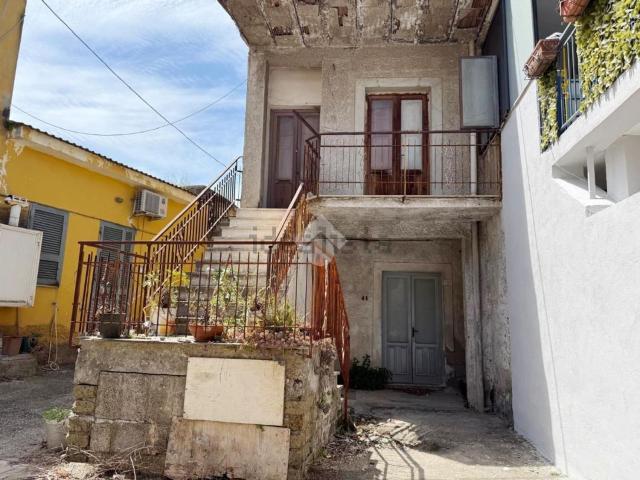 Rustici e casali in vendita di 30 m² in Via Masseria Sferrone, 33
