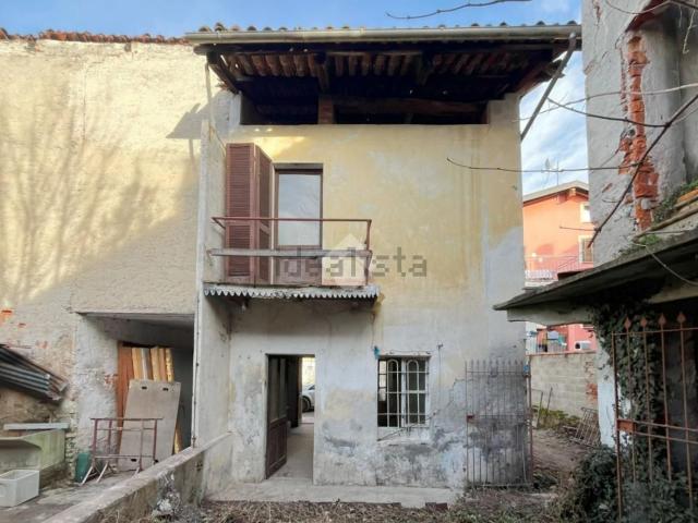 Rustici e casali in vendita di 40 m² in Via Roma, 53