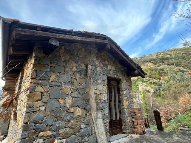 Rustici e casali in vendita di 40 m² in Strada Gardiora