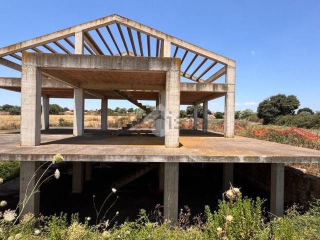 Rustici e casali in vendita di 437 m²