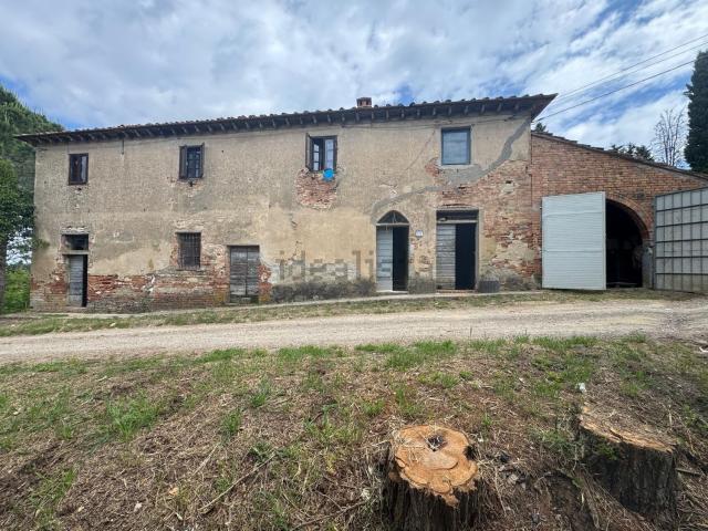 Rustici e casali in vendita di 430 m² in Strada Vicinale Lama