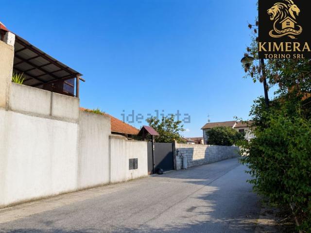 Rustici e casali in vendita di 432 m² in Via Savignotto, 34