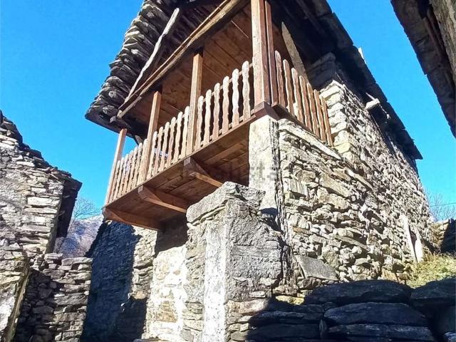 Rustici e casali in vendita di 44 m² in Via Gulo, 30