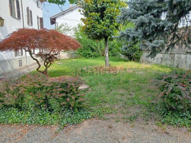 Rustici e casali in vendita di 450 m²