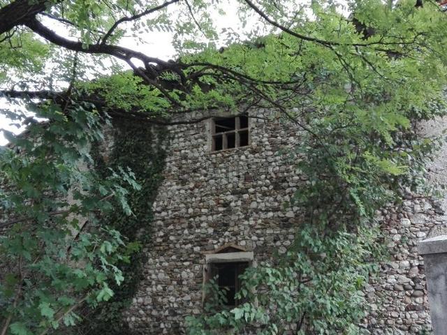 Rustici e casali in vendita di 450 m² in Via roma