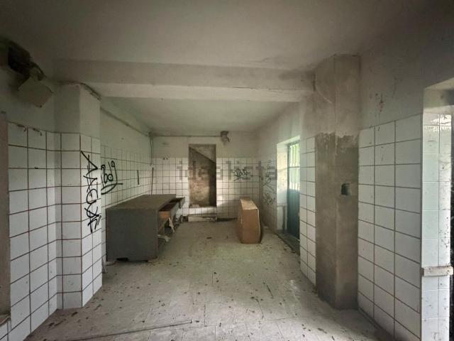 Rustici e casali in vendita di 450 m² in Via Santo Stefano