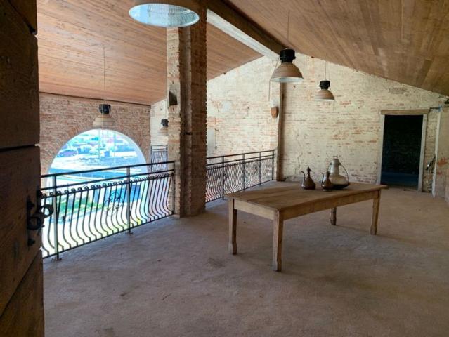 Rustici e casali in vendita di 450 m² in Via Trieste