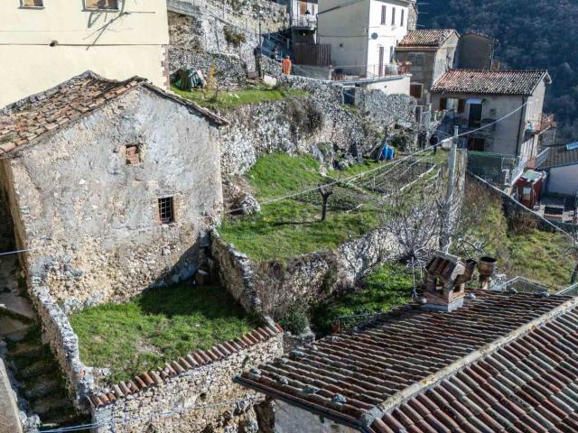 Rustici e casali in vendita di 45 m² in Via Francescana