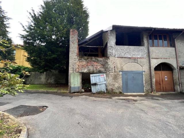 Rustici e casali in vendita di 40 m² in Vicolo della rosa