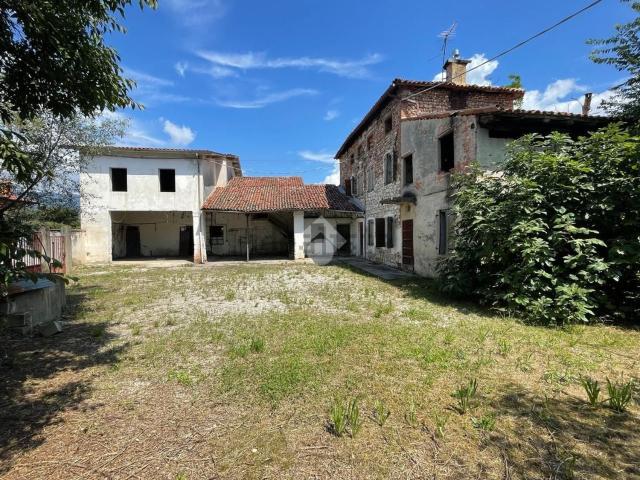 Rustici e casali in vendita di 474 m² in Via Cà Dolfin, 225