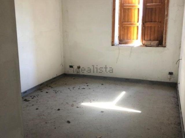Rustici e casali in vendita di 500 m²
