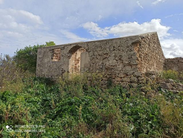 Rustici e casali in vendita di 500 m²