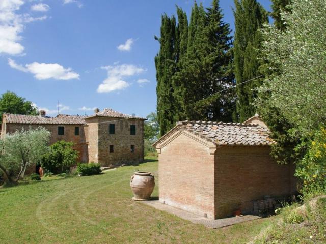 Rustici e casali in vendita di 500 m²