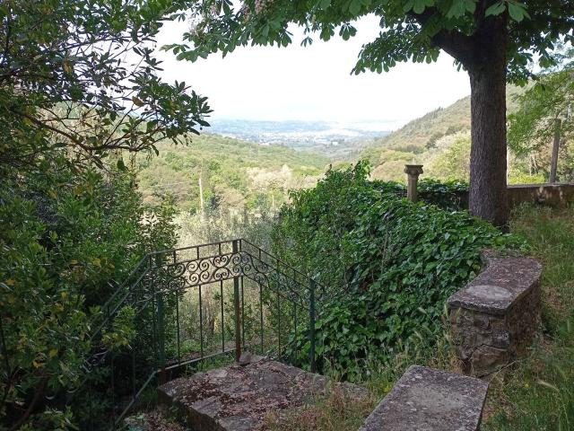 Rustici e casali in vendita di 500 m²