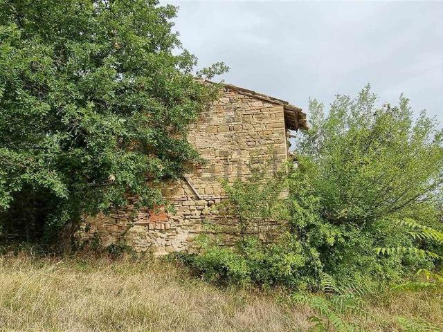 Rustici e casali in vendita di 500 m²