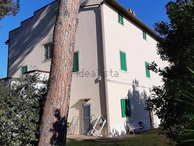 Rustici e casali in vendita di 500 m² in Via Gorizia