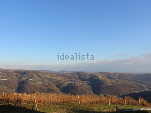 Rustici e casali in vendita di 500 m² in Via Valle, 9