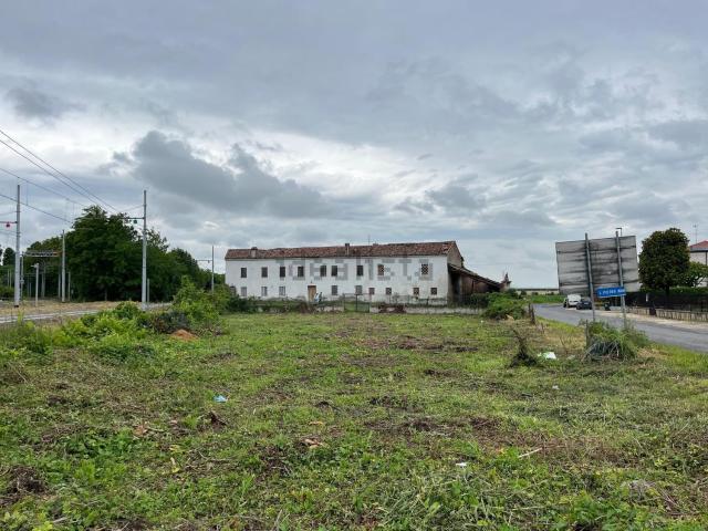Rustici e casali in vendita di 500 m² in Via Vittorio Emanuele II