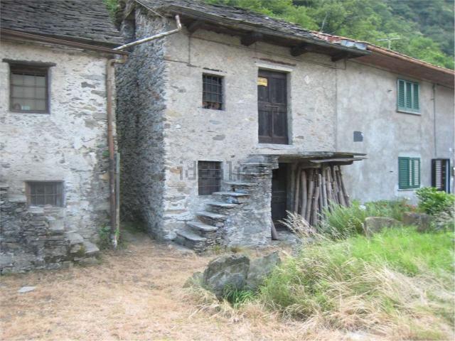 Rustici e casali in vendita di 50 m² in Via Pallanzeno, 2