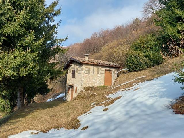 Rustici e casali in vendita di 50 m² in Via Prada