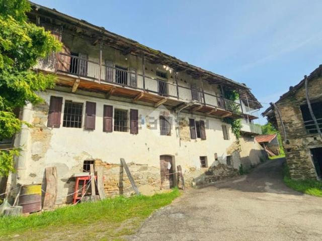 Rustici e casali in vendita di 50 m² in Via Roccapiatta, 10