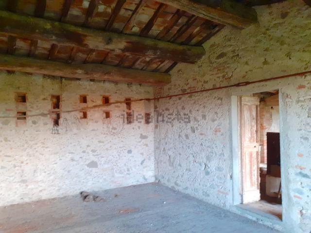 Rustici e casali in vendita di 510 m² in Via Bartolomeo Sestini