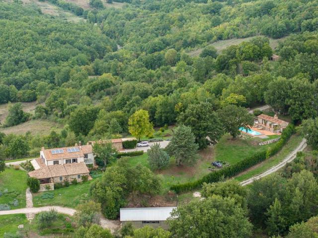 Rustici e casali in vendita di 520 m² in Strada provinciale 10