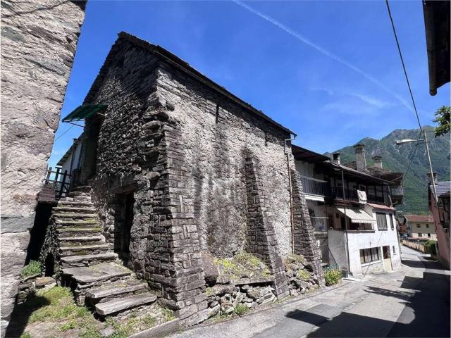 Rustici e casali in vendita di 52 m² in Via Torre, 14