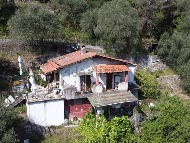 Rustici e casali in vendita di 53 m² in Corso Italia, 179