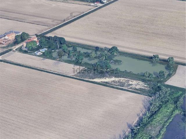 Rustici e casali in vendita di 547 m² in Via Sant&apos Antonio