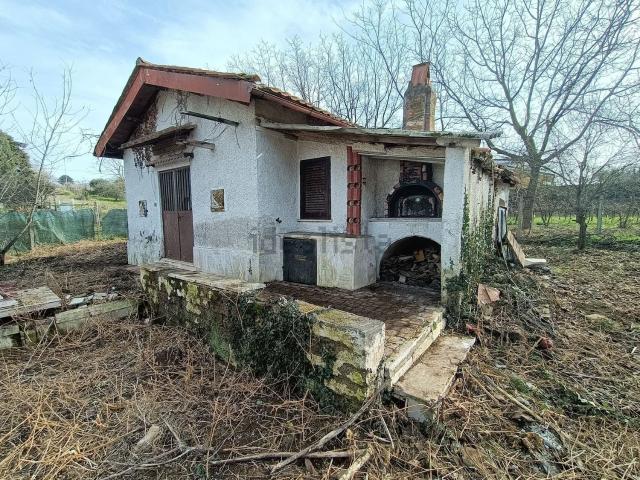 Rustici e casali in vendita di 54 m² in Via Folcarotonda