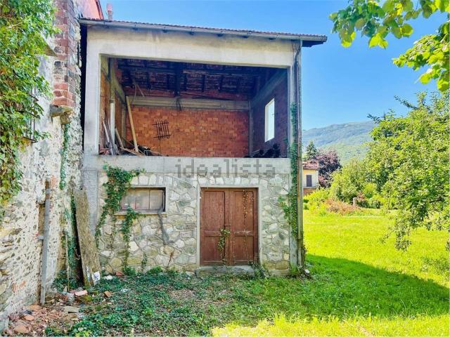 Rustici e casali in vendita di 54 m² in Via Regina Margherita, 17