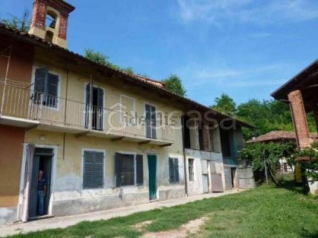 Rustici e casali in vendita di 550 m²