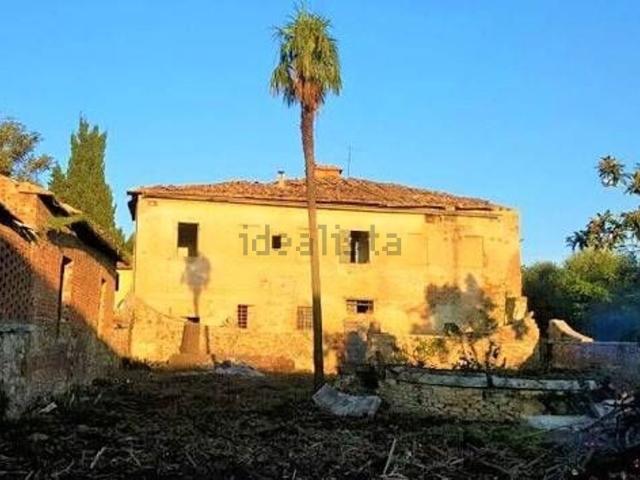 Rustici e casali in vendita di 550 m²