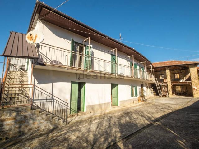 Rustici e casali in vendita di 570 m²