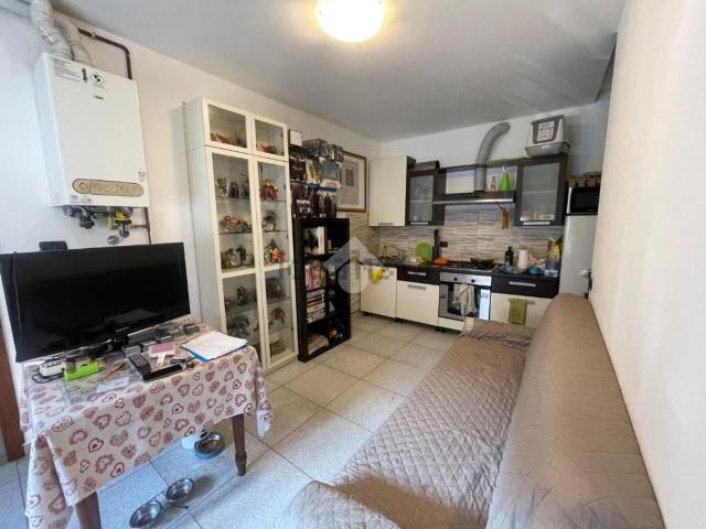 Rustici e casali in vendita di 57 m² in Via Emilia, 31