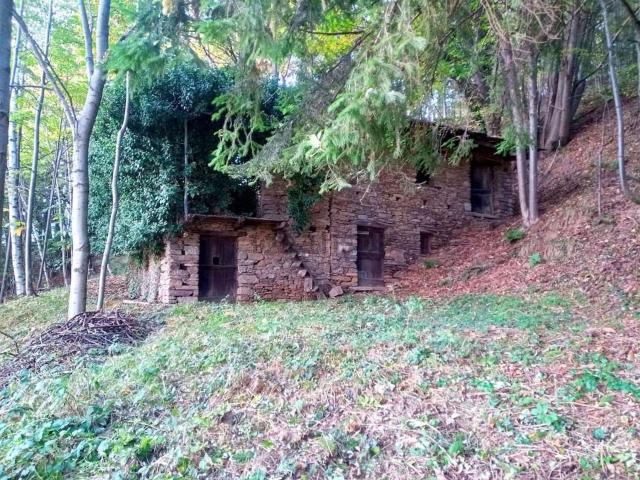 Rustici e casali in vendita di 580 m² in Piazza Roma, 1