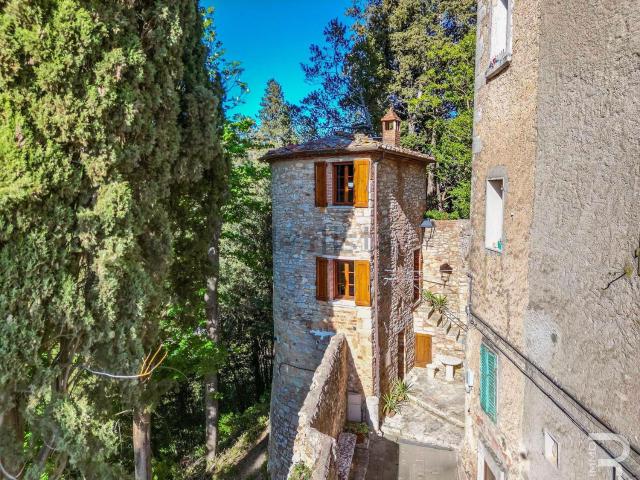 Rustici e casali in vendita di 58 m² in Strada Provinciale delle Serre di Rapolano