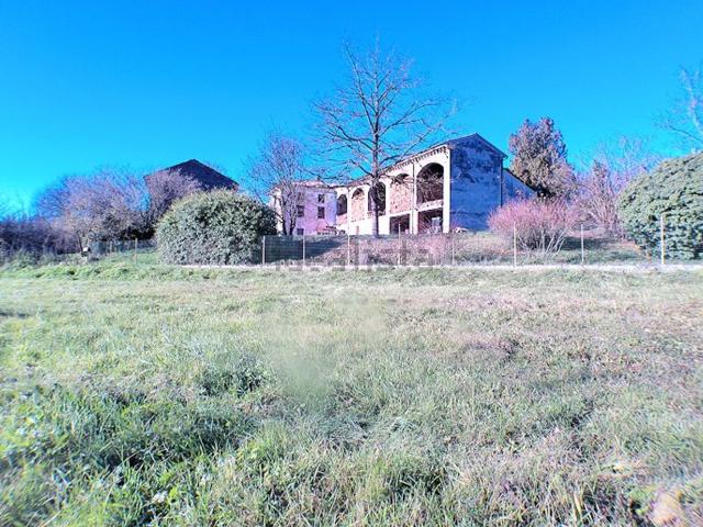 Rustici e casali in vendita di 590 m² in Via Fontanola