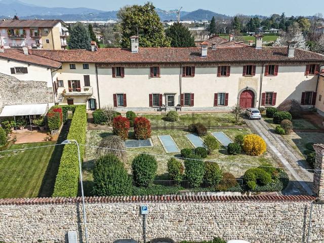 Rustici e casali in vendita di 6067 m² in Via Vittorio Veneto, 2
