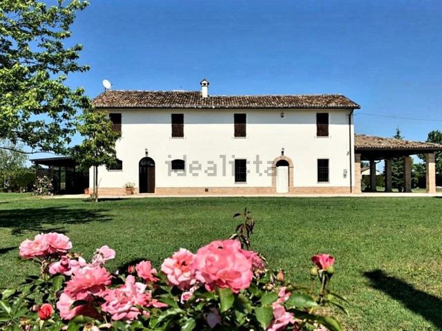 Rustici e casali in vendita di 6000 m² in Via Ramona, 21